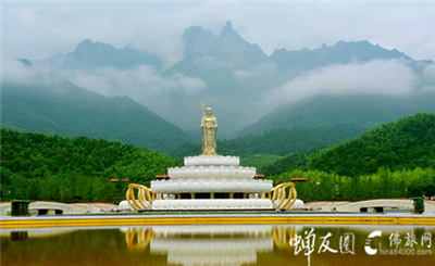 高达九十九米的地藏王菩萨像，世界上最高的露天大佛铜像
