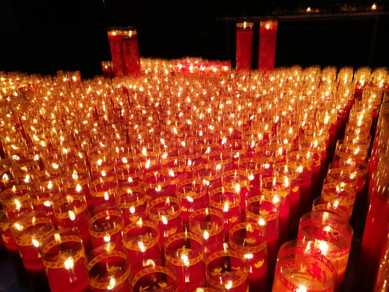五台山殊像寺举行供灯法会恭迎文殊菩萨圣诞日