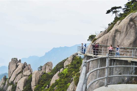 九华山花台景区高空栈道|九华山佛教朝圣