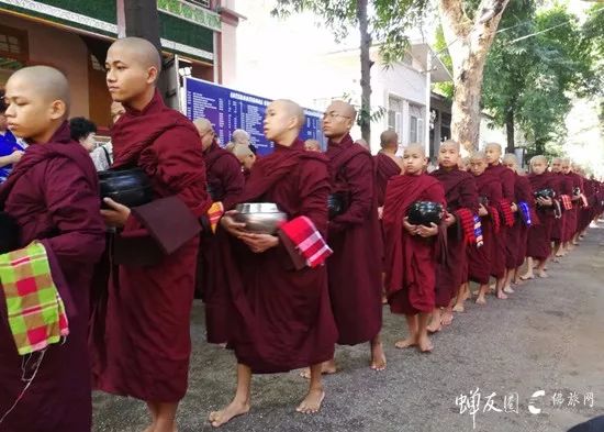 缅甸：佛教之国感受场面宏大的千人僧宴