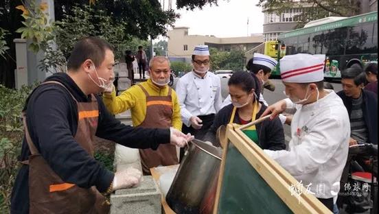 不忘初心秉传统，腊八奉粥情意浓！蝉友圈国旅腊八节爱心奉粥活动圆满！