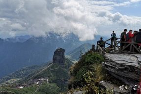 9月定制 梵天净土洗心尘 峨眉圣境遇“宝光” 蝉友圈佛旅游学回顾（总）