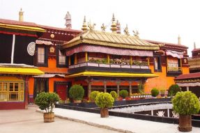 西藏线路：扎基寺  佛旅网 佛教旅游 佛教圣地 佛旅领队 佛教导游