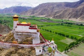 西藏线路：西藏雅砻河谷风光美  佛旅网 佛教旅游 佛教圣地 佛旅领队 佛教导游